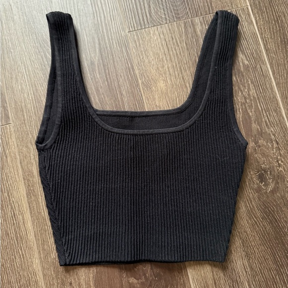 Aritzia - Babaton - Crop Top (XXS) *NEW - Picture 2 of 3